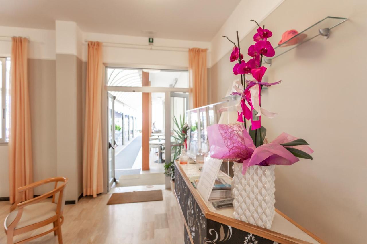 Hotel Ideale Mare Bellaria-Igea Marina Esterno foto