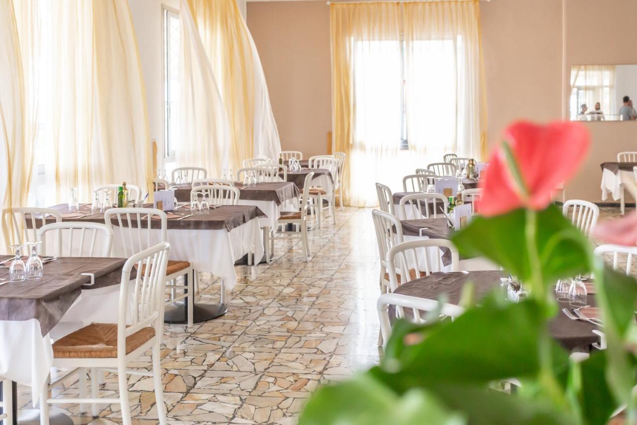Hotel Ideale Mare Bellaria-Igea Marina Esterno foto