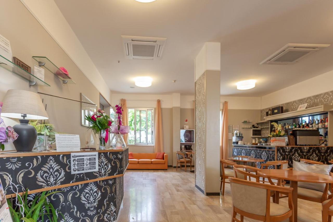 Hotel Ideale Mare Bellaria-Igea Marina Esterno foto
