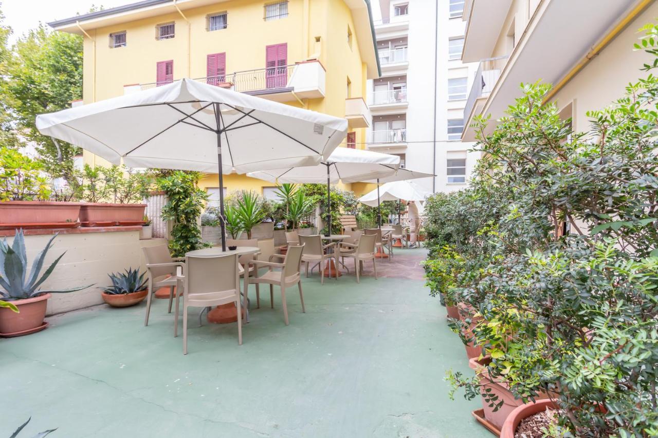 Hotel Ideale Mare Bellaria-Igea Marina Esterno foto