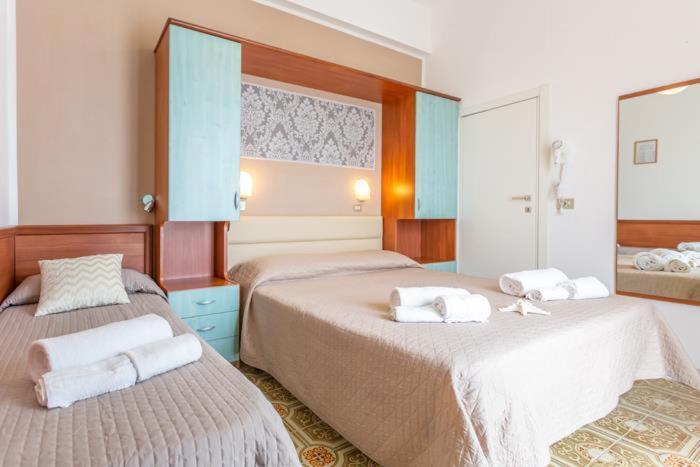Hotel Ideale Mare Bellaria-Igea Marina Esterno foto