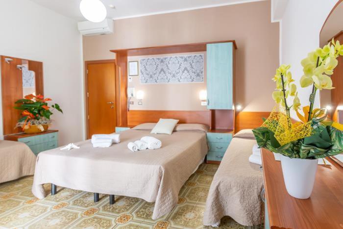 Hotel Ideale Mare Bellaria-Igea Marina Esterno foto